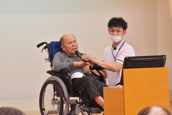 「カラオケ大会」